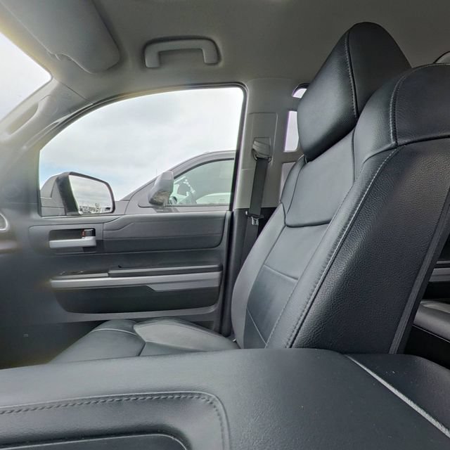 Used 2019 Toyota Tundra Limited w/ Limited Premium Package AWD/4WD image 31