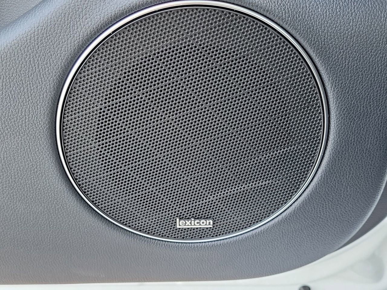 Used 2025 Genesis GV70 2.5T Sport Prestige w/ Sport Prestige Package image 31