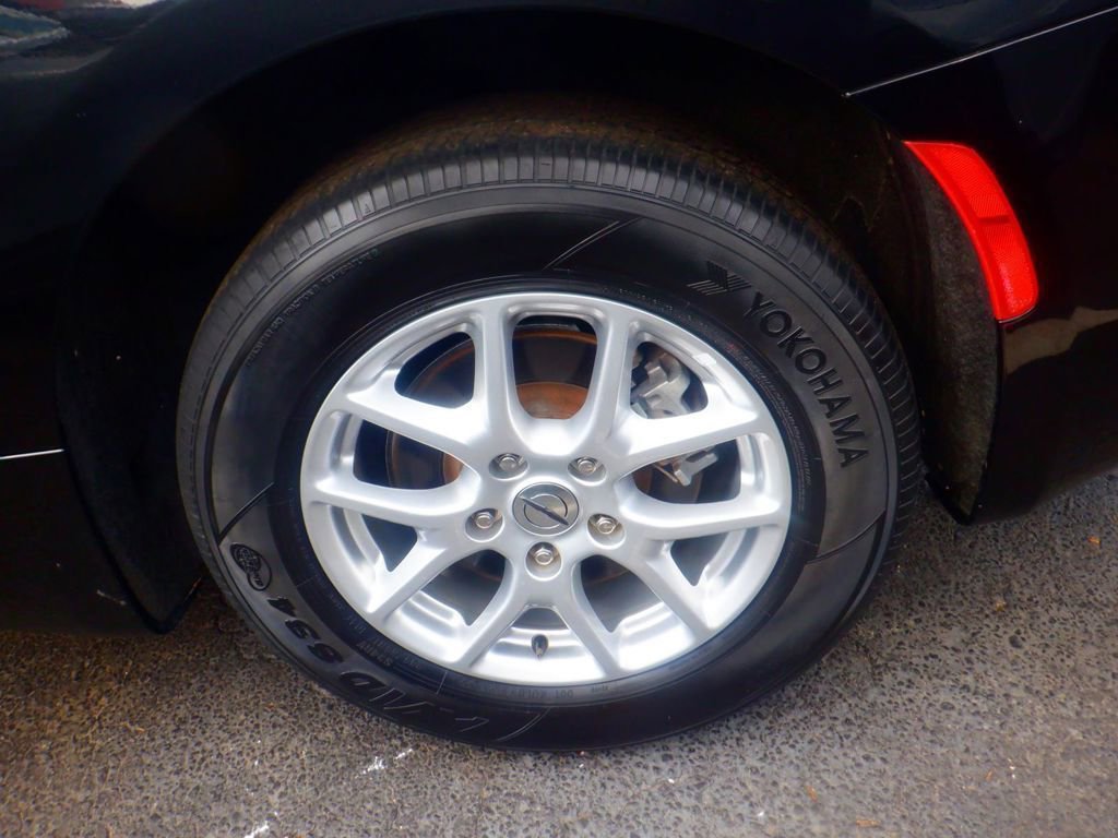 Used 2023 Chrysler Voyager LX image 6