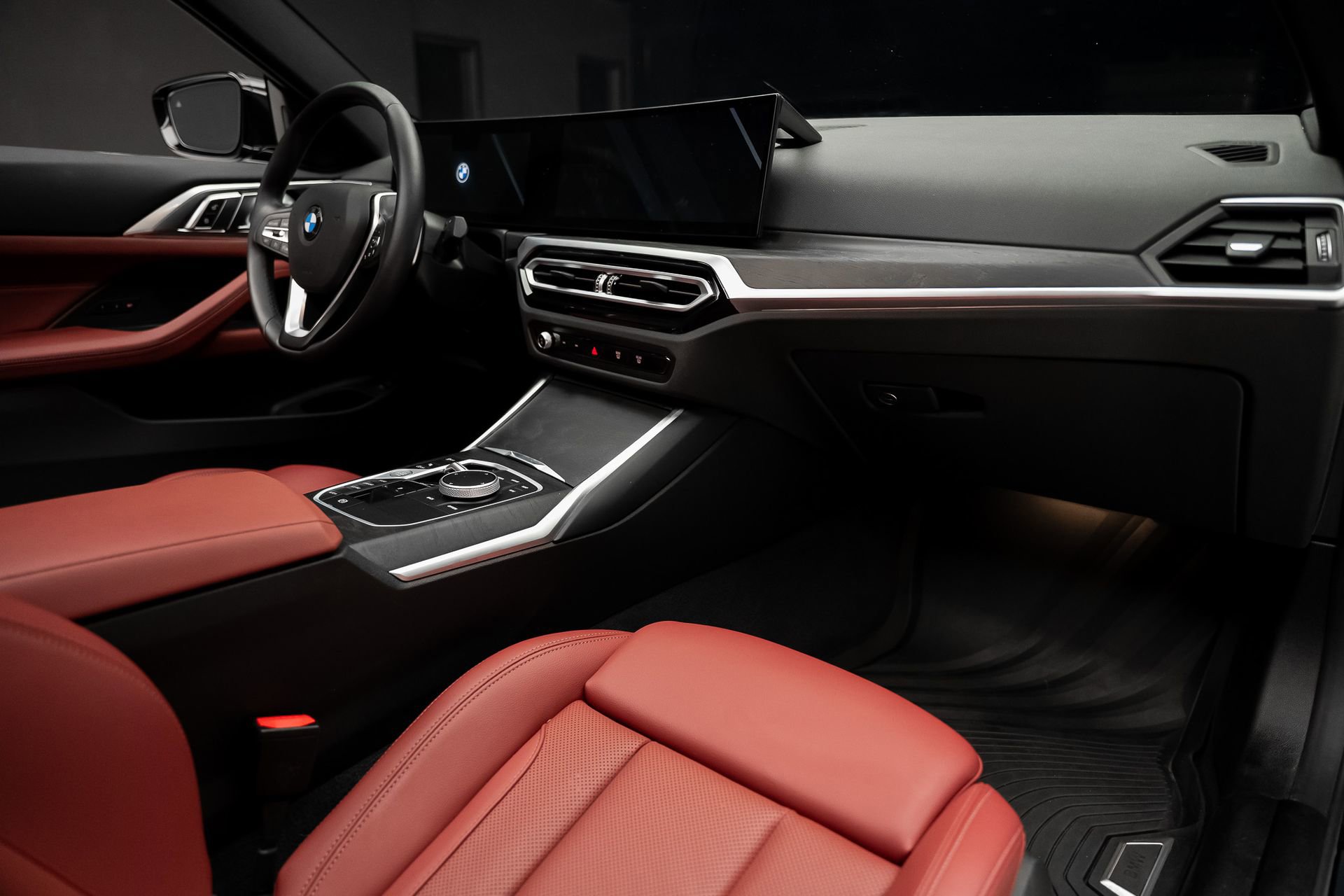 Used 2024 BMW 430i Coupe w/ Convenience Package image 56