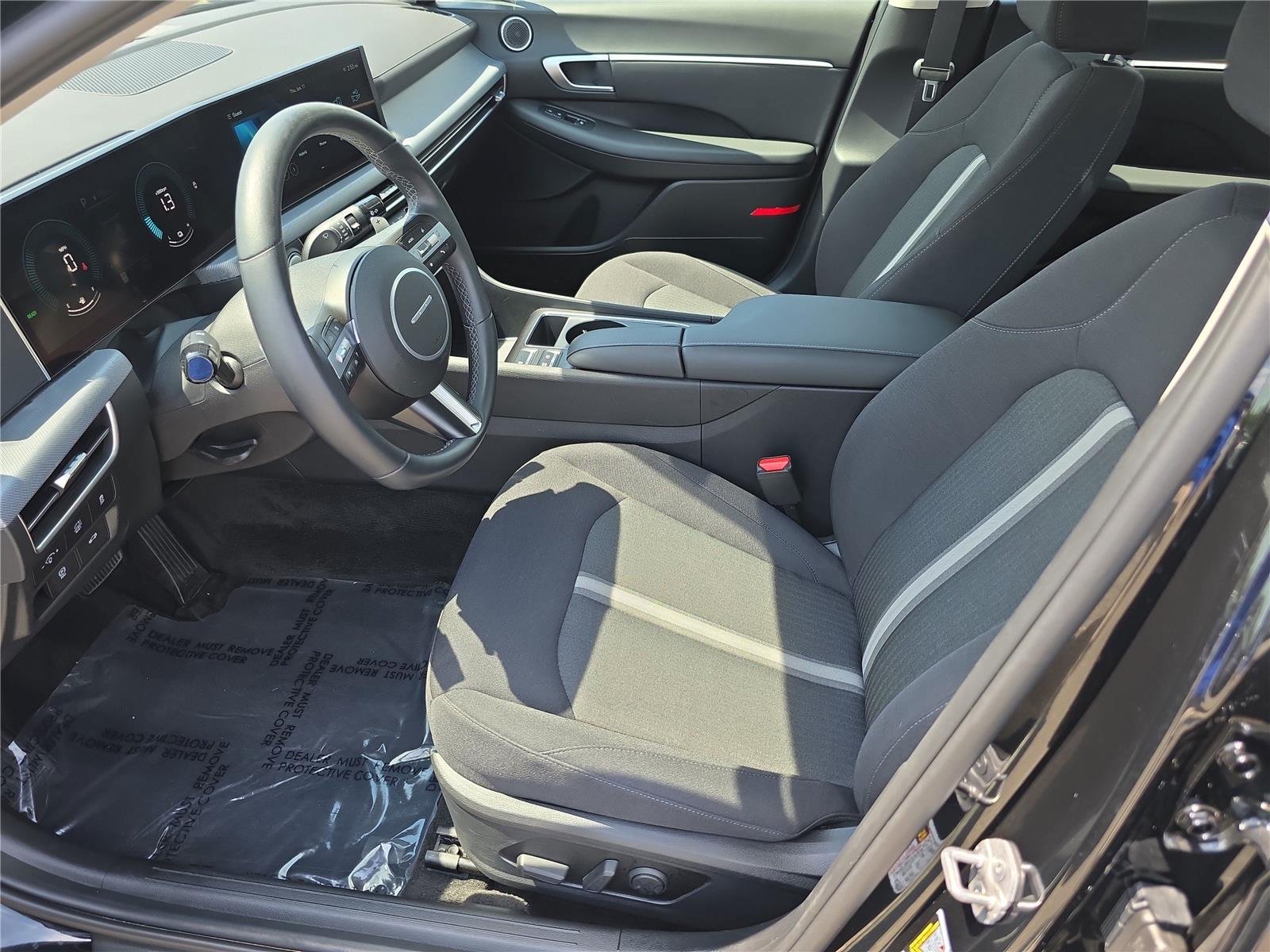 Certified 2025 Hyundai Sonata SEL FWD image 14