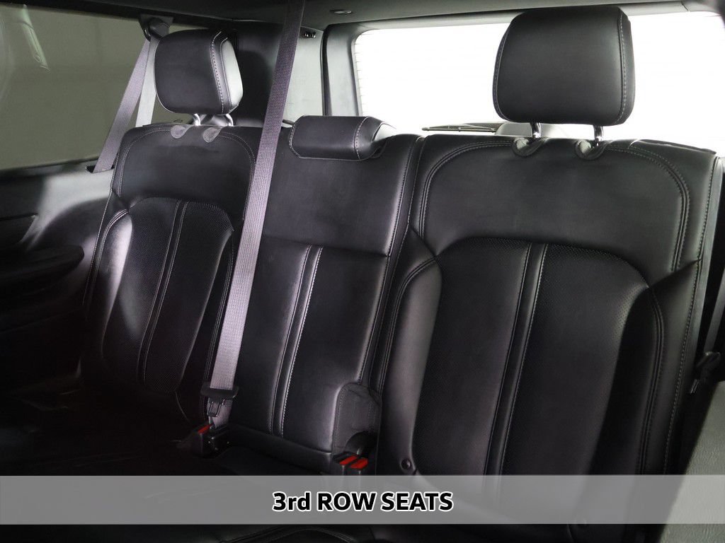 Used 2024 Jeep Wagoneer L Series III w/ Flexible Seating Group AWD/4WD image 12