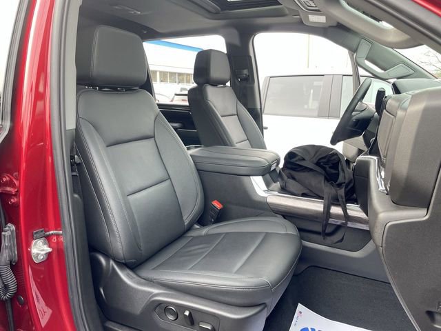 Used 2025 Chevrolet Silverado 2500 LTZ w/ LTZ Premium Package image 27