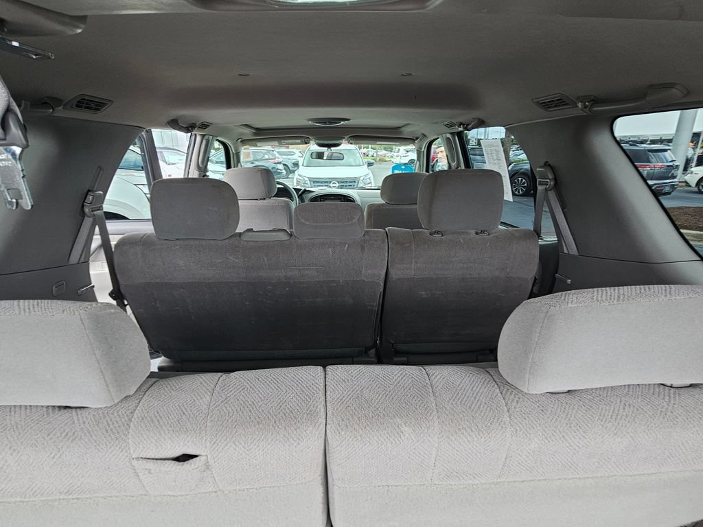 Used 2004 Toyota Sequoia SR5 AWD/4WD image 11
