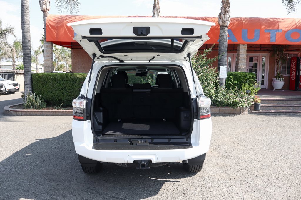 Used 2022 Toyota 4Runner SR5 image 8