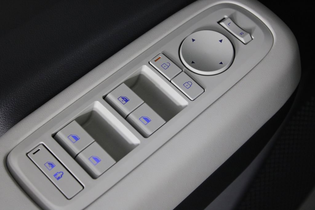 Certified 2026 Hyundai Santa Fe SE FWD image 24