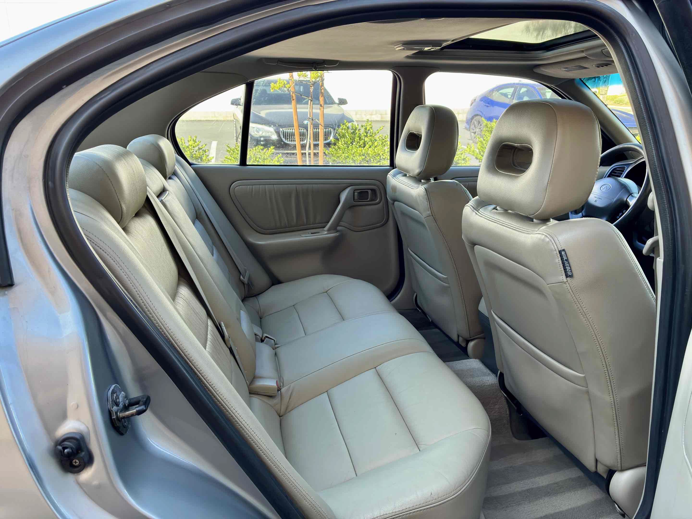 Used 1999 INFINITI G20 FWD image 39