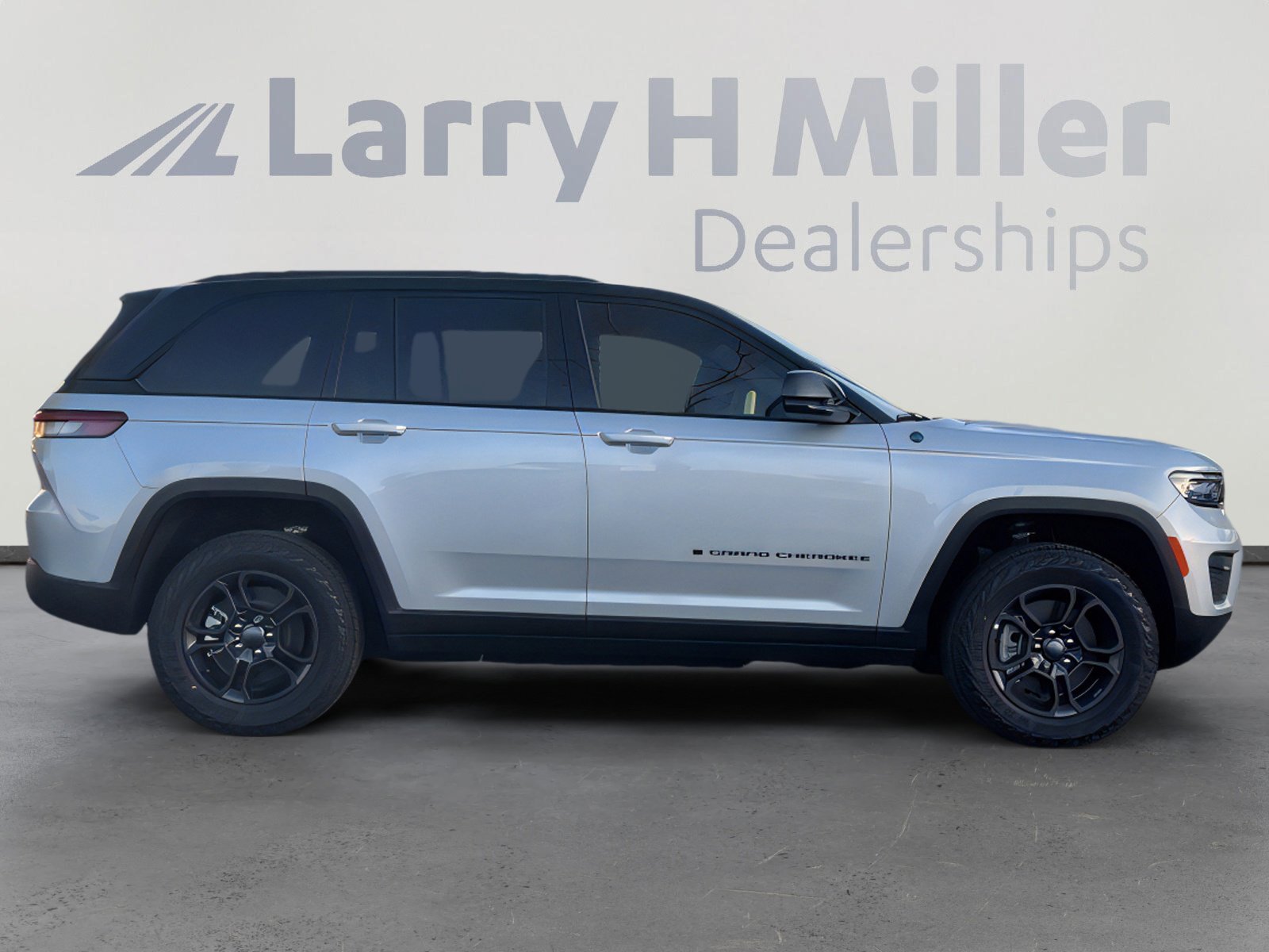 New 2025 Jeep Grand Cherokee Trailhawk image 7