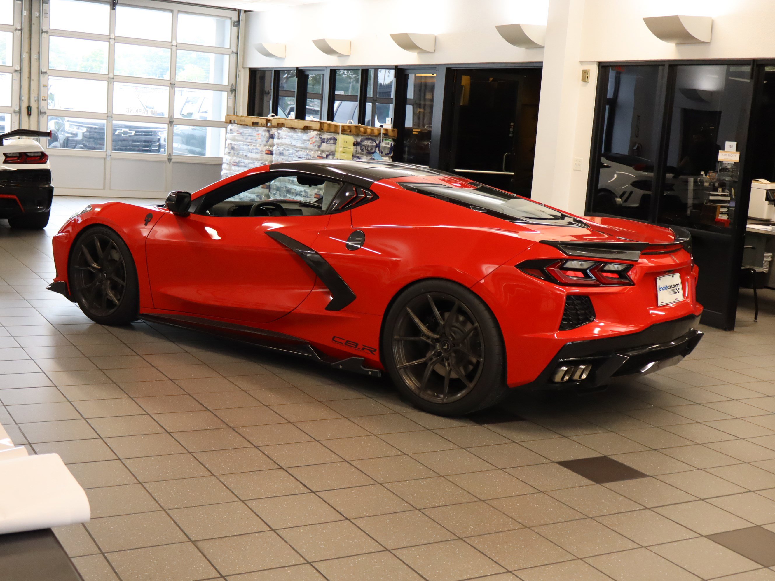 Used 2023 Chevrolet Corvette Stingray Preferred Cpe w/ Z51 Performance Package RWD image 8