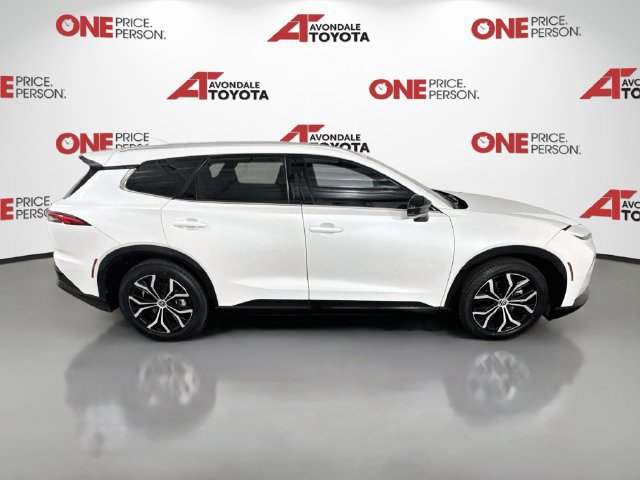Certified 2025 Toyota Crown Signia AWD/4WD image 9