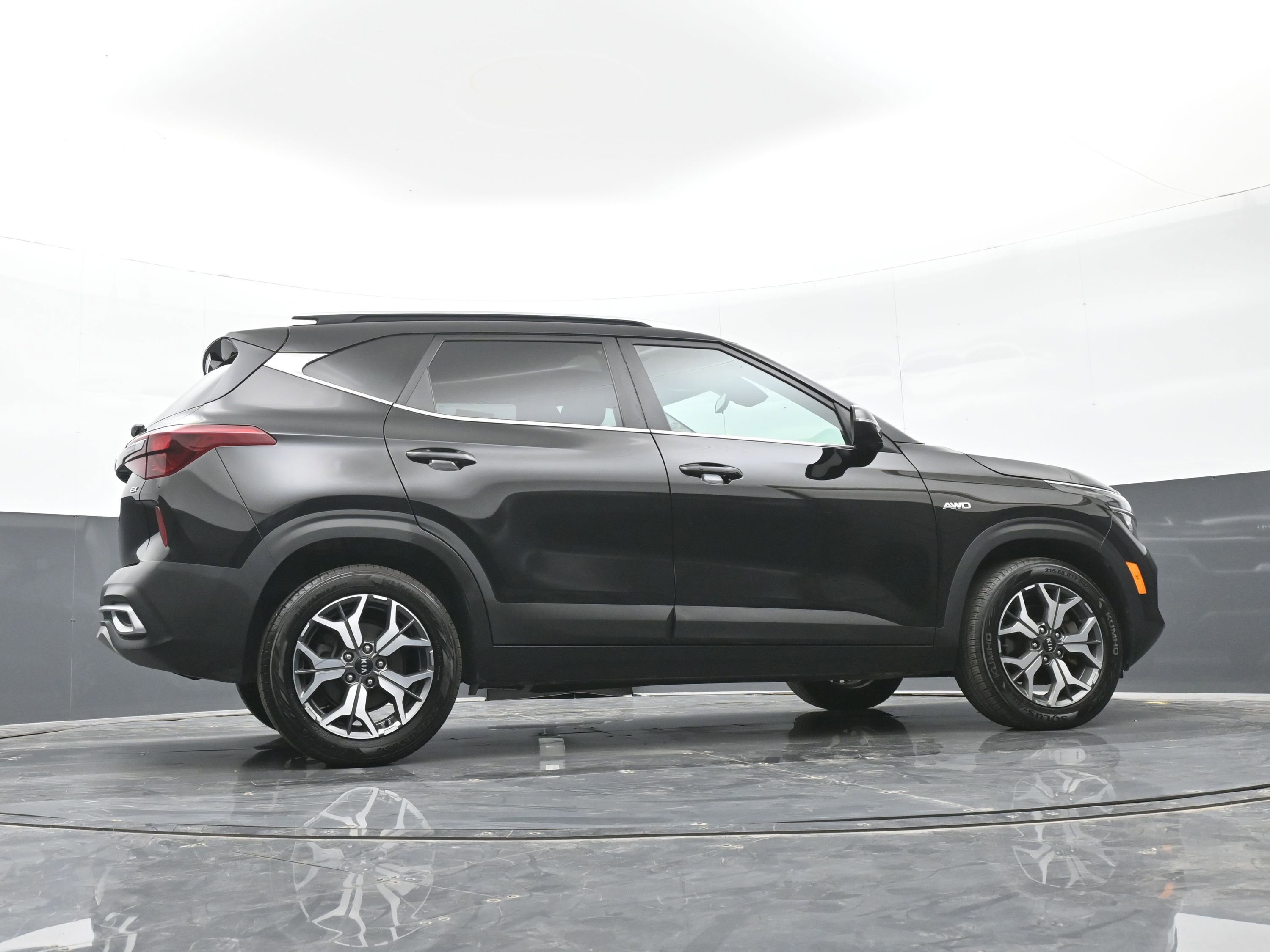 Used 2021 Kia Seltos EX AWD/4WD image 41