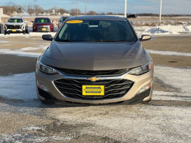Used 2023 Chevrolet Malibu LT image 2