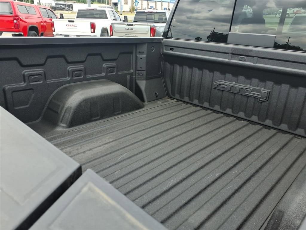 Used 2023 GMC Sierra 1500 AT4 w/ AT4 Premium Package AWD/4WD image 16