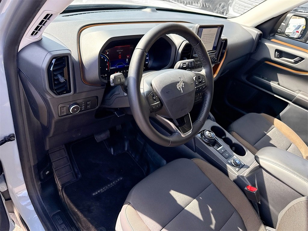 Used 2023 Ford Bronco Sport Badlands image 10