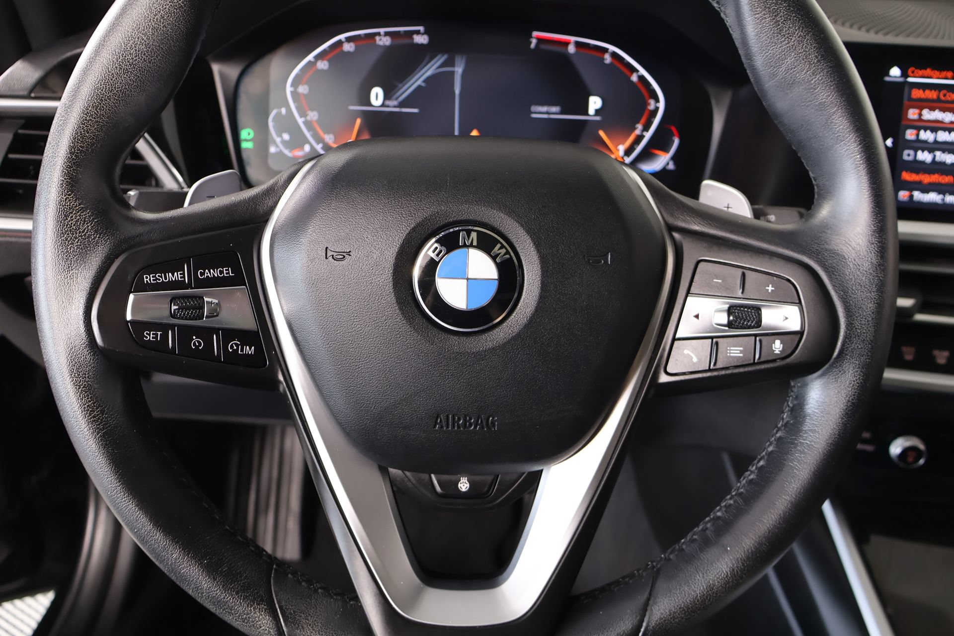 Used 2019 BMW 330i xDrive Sedan w/ Driving Assistance Package AWD/4WD image 3