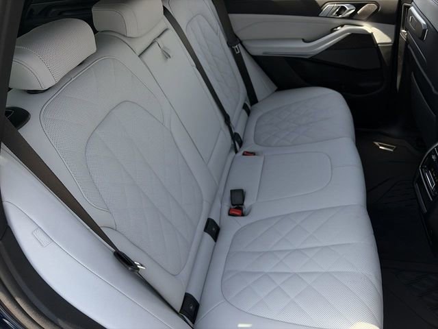 New 2026 BMW X5 xDrive40i w/ Executive Package image 13