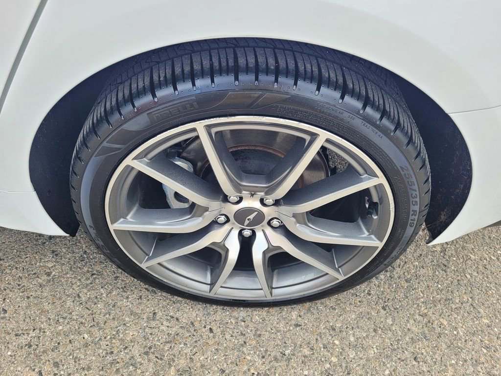 Used 2023 Genesis G70 2.0T image 26