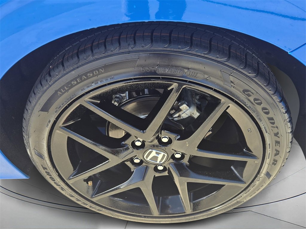 Used 2024 Honda Civic Sport image 6