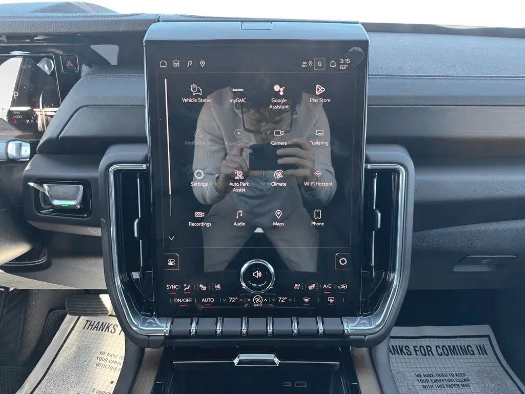 New 2026 GMC Yukon XL Denali w/ Denali Reserve Package AWD/4WD image 31