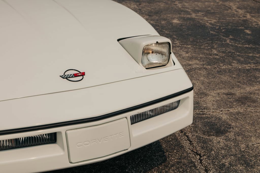 Used 1990 Chevrolet Corvette Convertible image 26