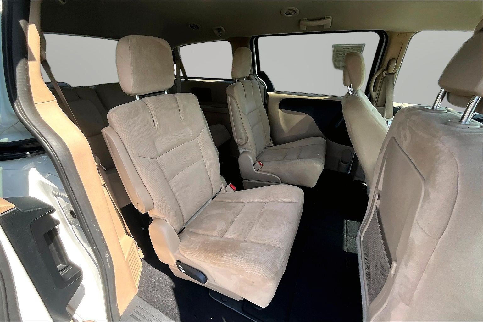 Used 2014 Dodge Grand Caravan SE w/ Quick Order Package 29E SE FWD image 16