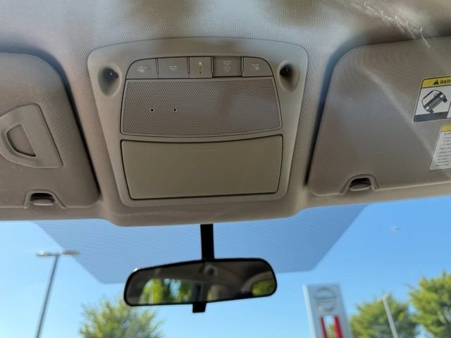 Used 2017 Nissan Rogue S AWD/4WD image 24