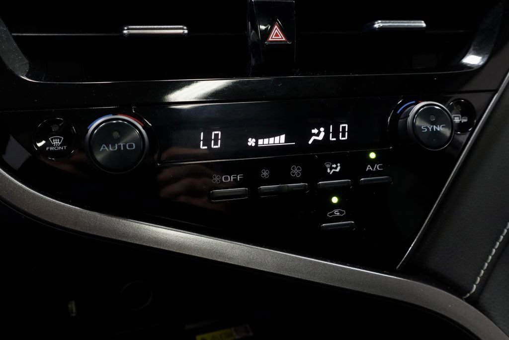 Used 2022 Toyota Camry SE w/ Audio Upgrade Package image 34