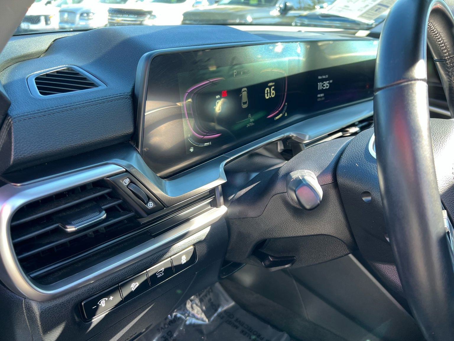 Used 2025 Kia Telluride S image 28