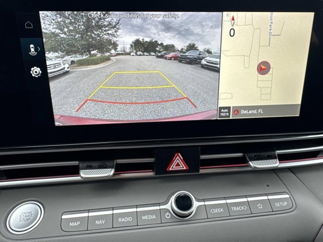 Used 2024 Hyundai Elantra SEL image 29