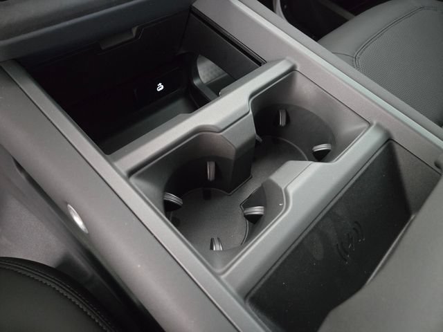 New 2026 Land Rover Defender 110 X-Dynamic SE AWD/4WD image 23