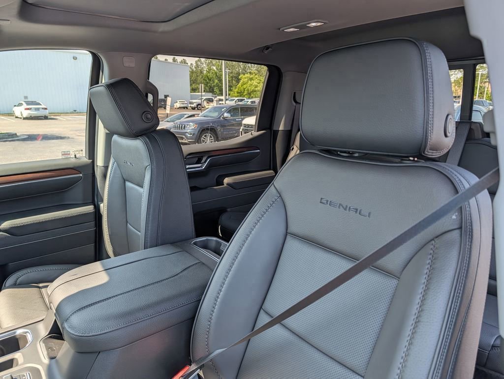 New 2026 GMC Sierra 1500 Denali w/ Denali Reserve Package AWD/4WD image 11