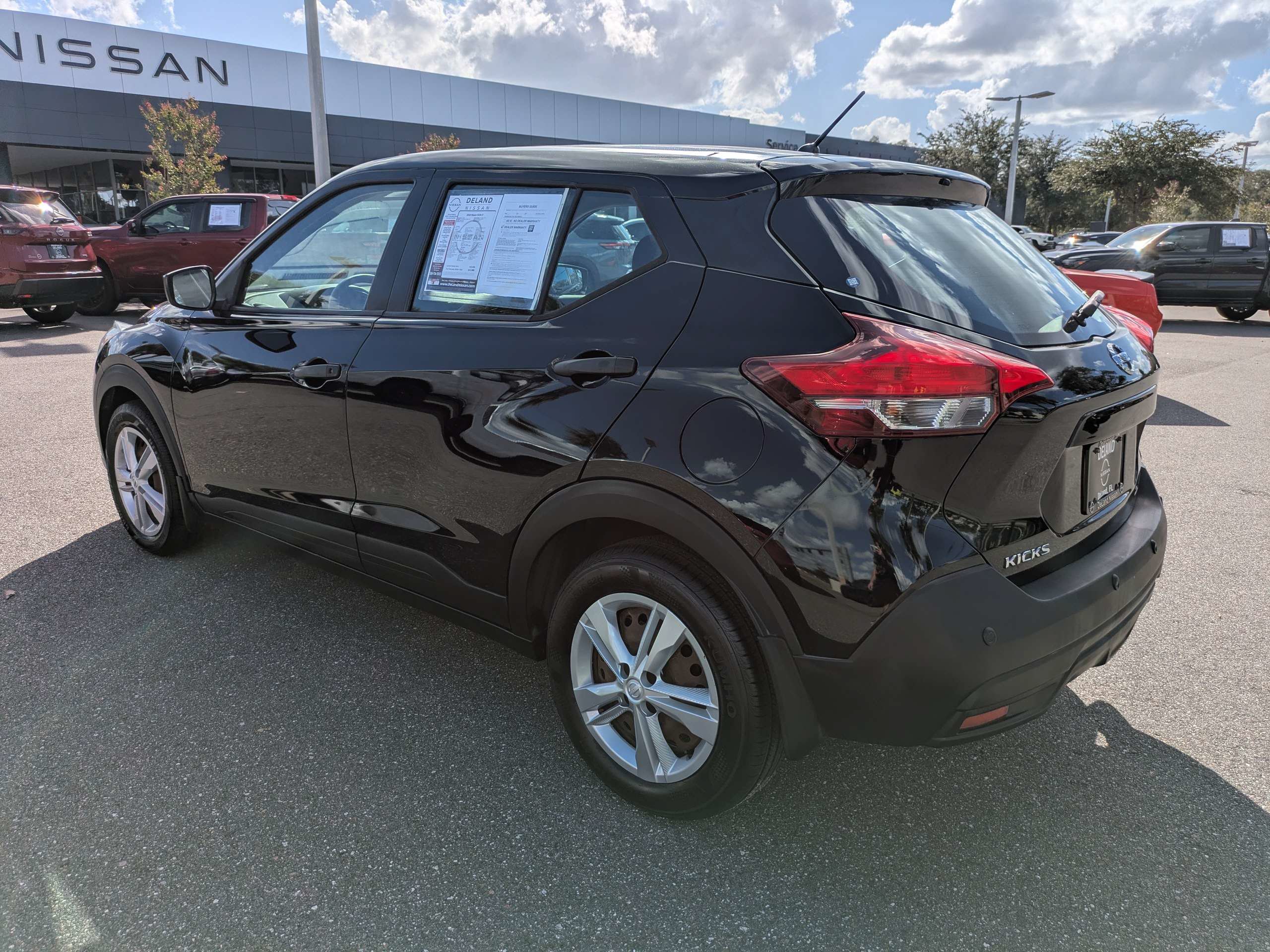 Used 2020 Nissan Kicks S FWD image 6
