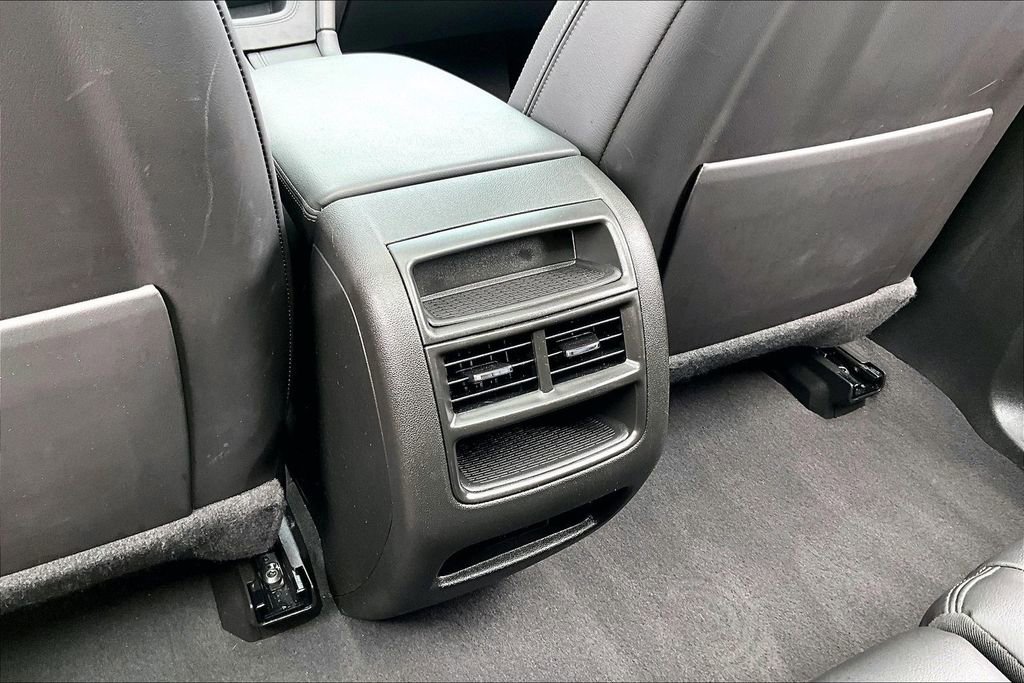 Certified 2025 Cadillac XT5 Premium Luxury FWD image 25