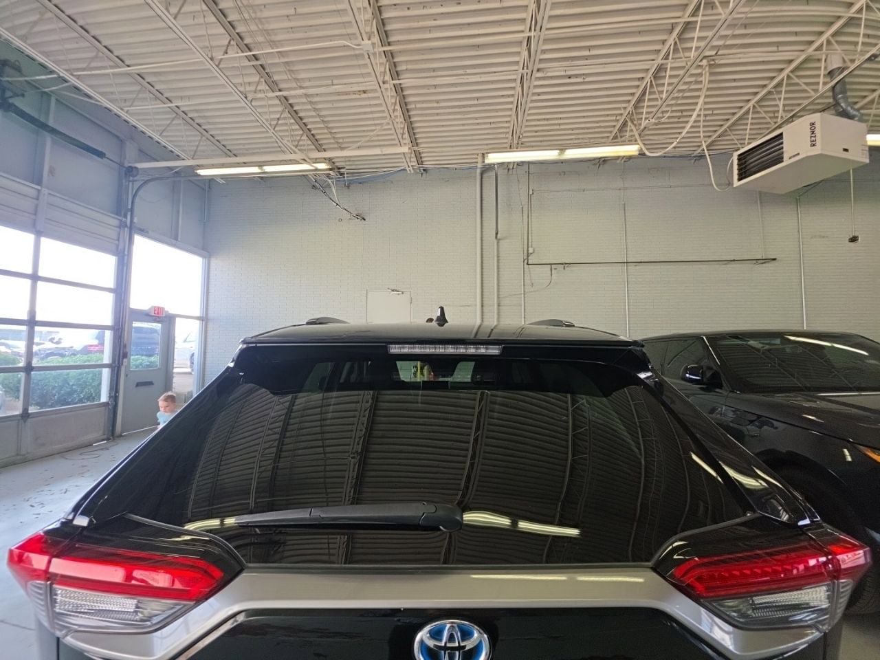 Used 2020 Toyota RAV4 Limited w/ Limited Grade Weather Package AWD/4WD image 5
