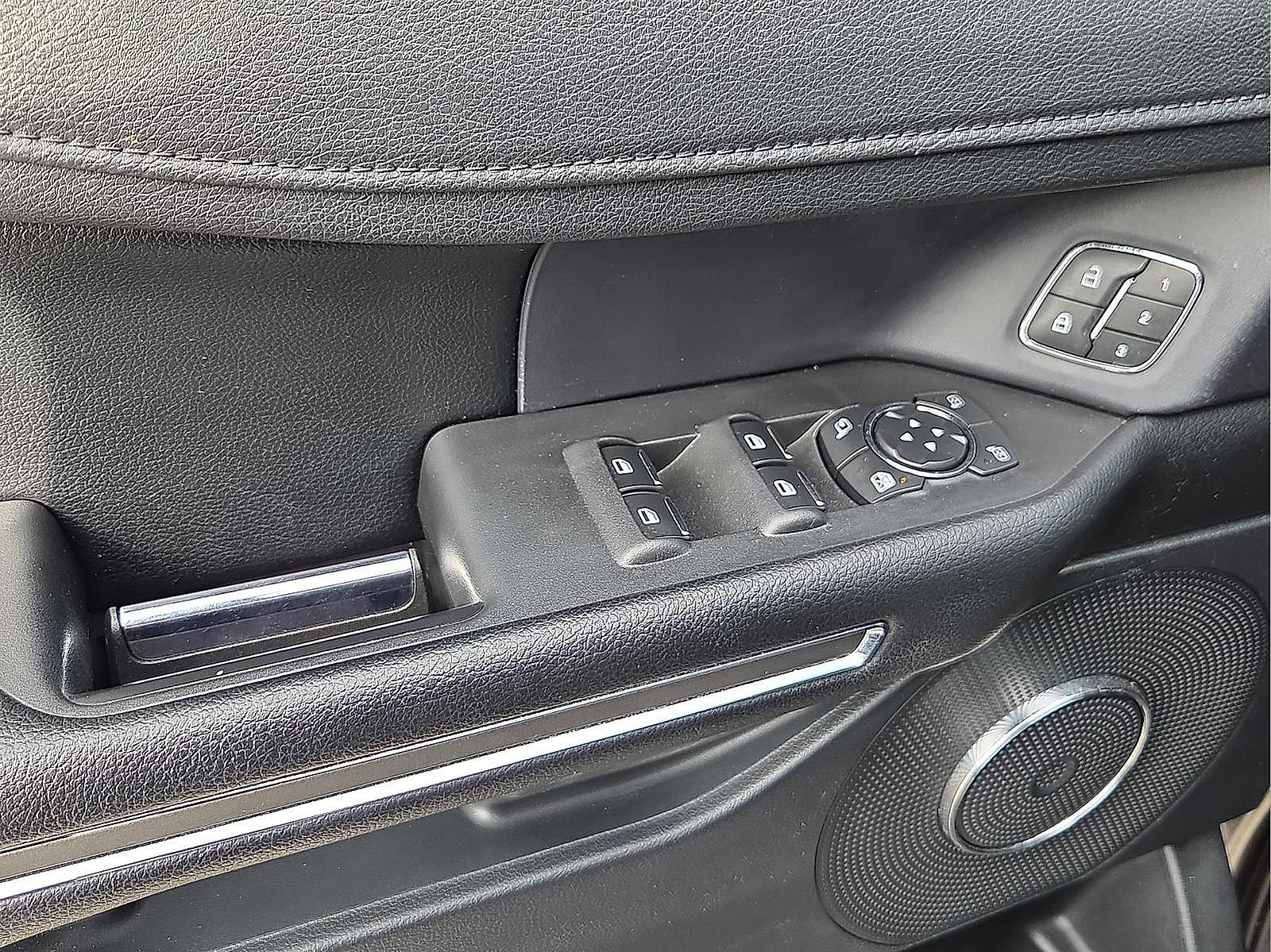 Used 2020 Ford Expedition XLT AWD/4WD image 14