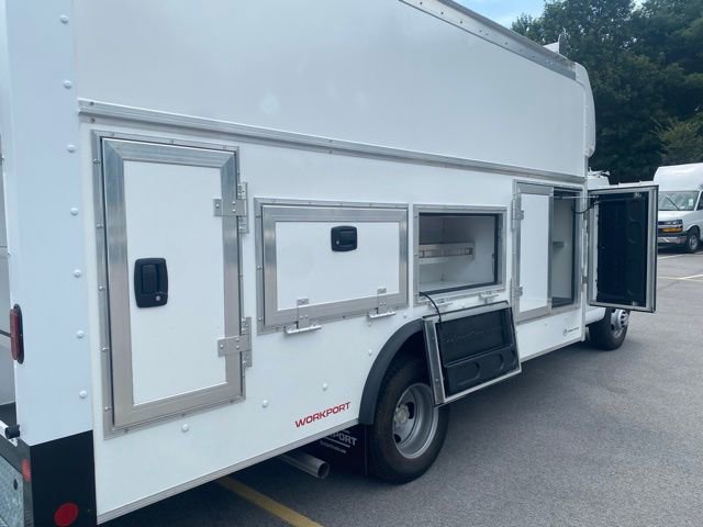 New 2025 Chevrolet Express 4500 w/ Power Convenience Package image 12