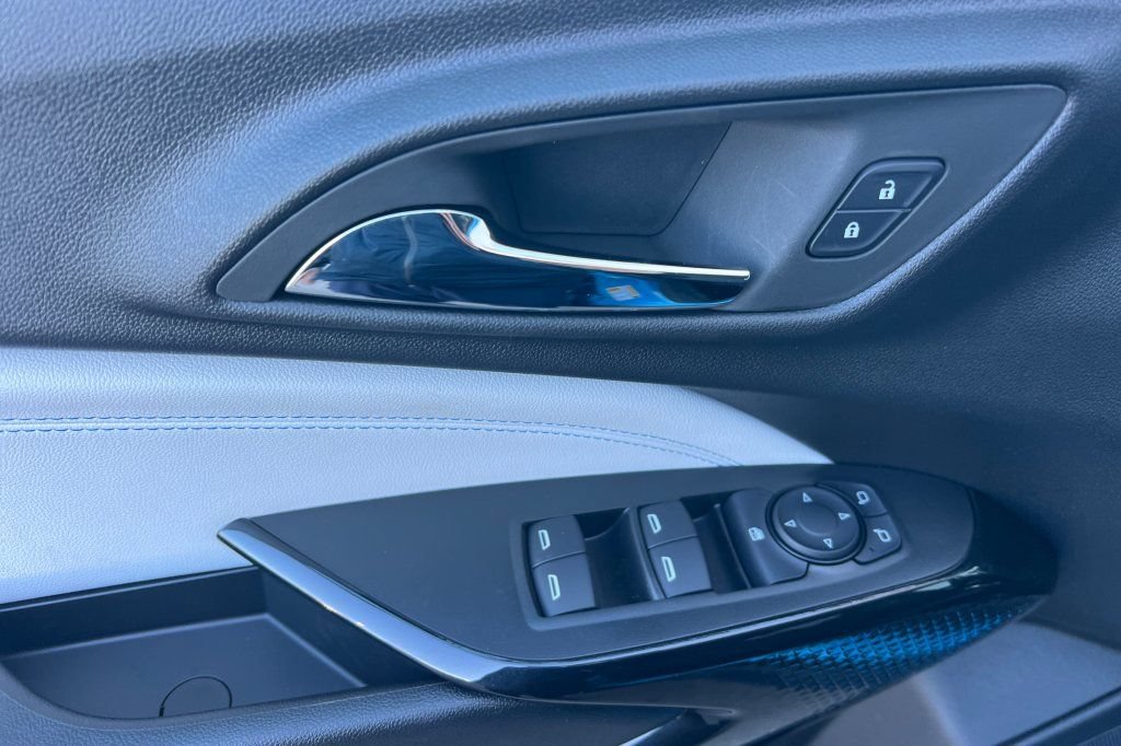 New 2026 Chevrolet Trax LT w/ Driver Confidence Package FWD image 8