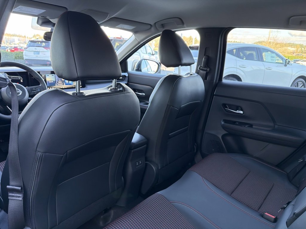 New 2026 Nissan Kicks SR w/ Cold Weather Package image 35