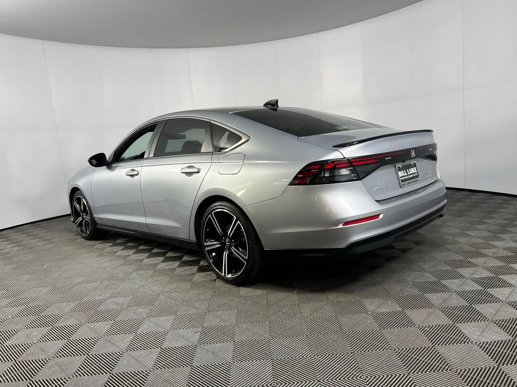 Used 2025 Honda Accord Sport image 8