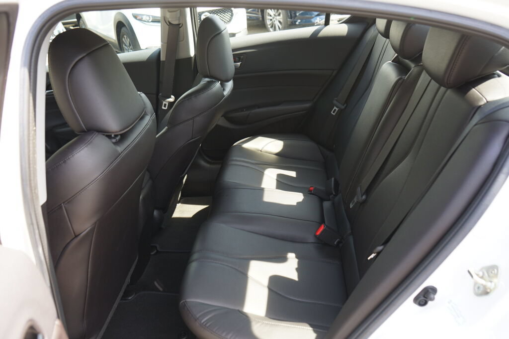 Used 2019 Acura ILX FWD image 16