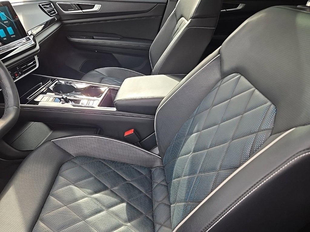 Used 2024 Volkswagen Atlas Cross Sport SEL Premium R-Line image 19