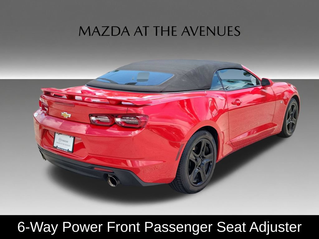 Used 2023 Chevrolet Camaro LT RWD image 5