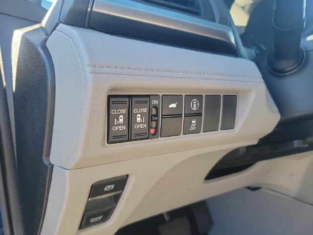 Certified 2024 Honda Odyssey EX-L image 10