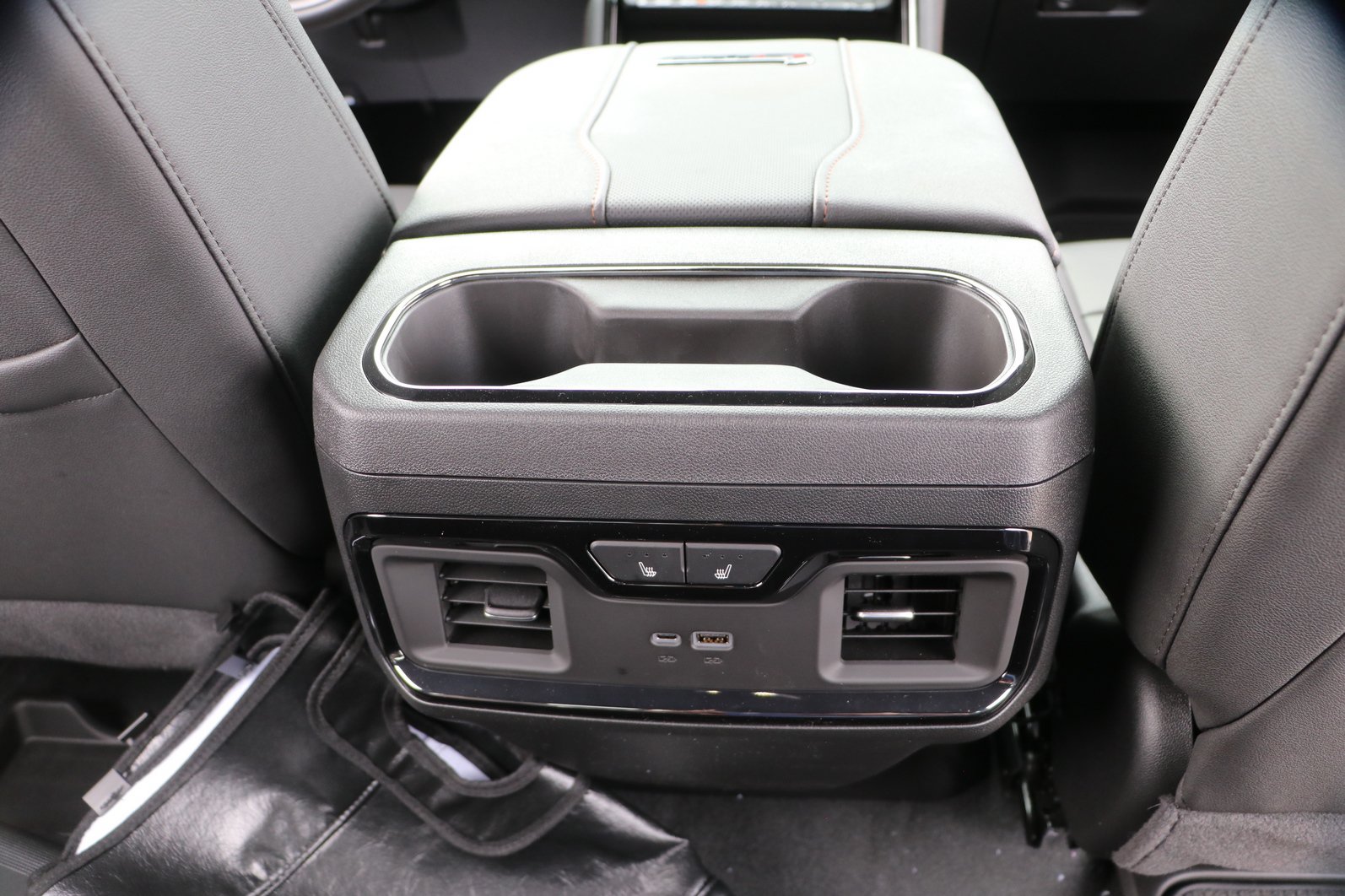 New 2026 GMC Sierra 2500 AT4 AWD/4WD image 31