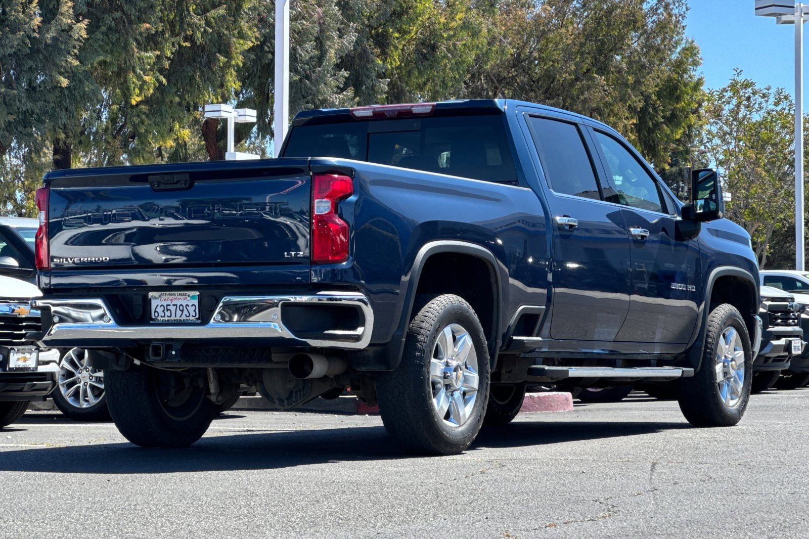 Used 2023 Chevrolet Silverado 2500 LTZ w/ LTZ Premium Package image 5