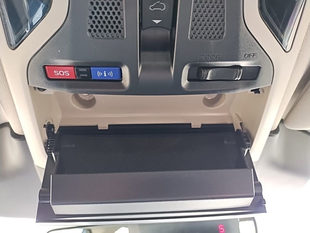 Certified 2025 Subaru Legacy Limited image 44