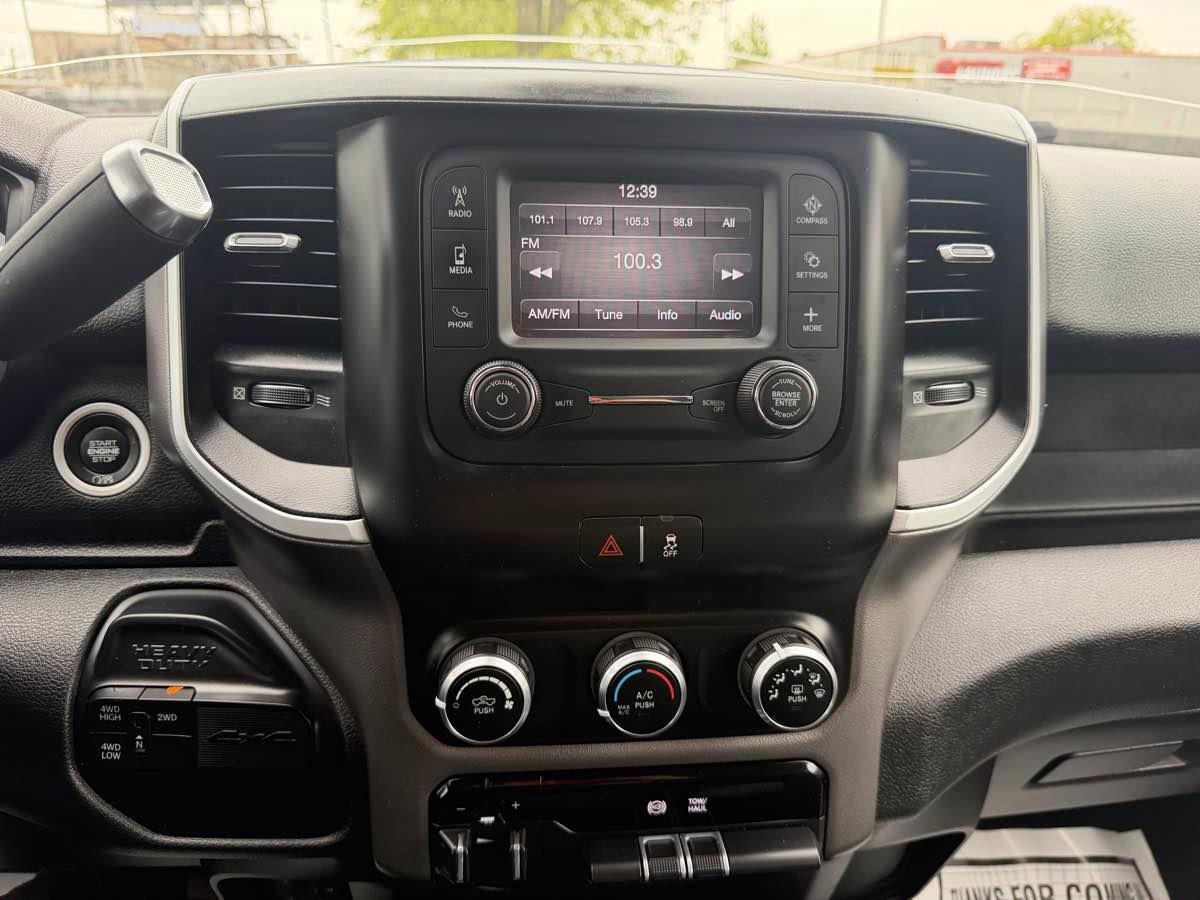 Used 2020 RAM 2500 Big Horn AWD/4WD image 35