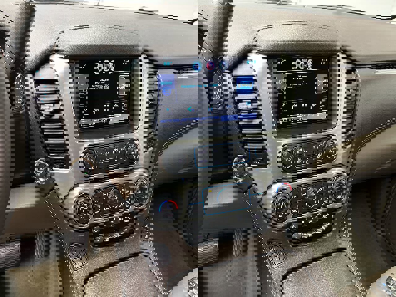 Used 2015 Chevrolet Tahoe LTZ AWD/4WD image 20