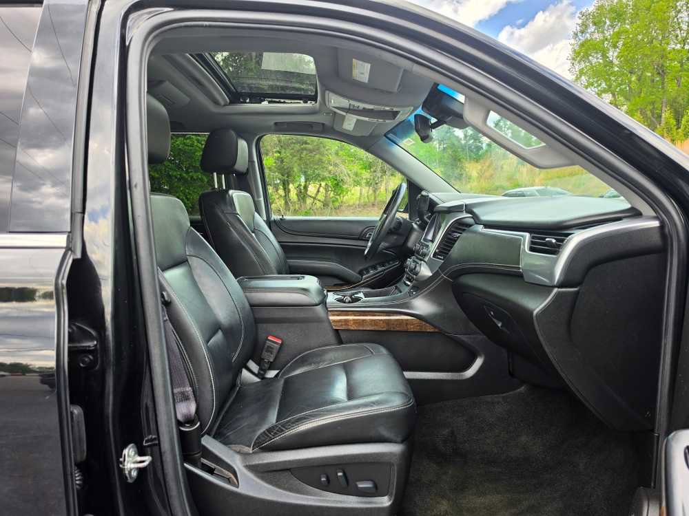 Used 2017 Chevrolet Suburban LT AWD/4WD image 23