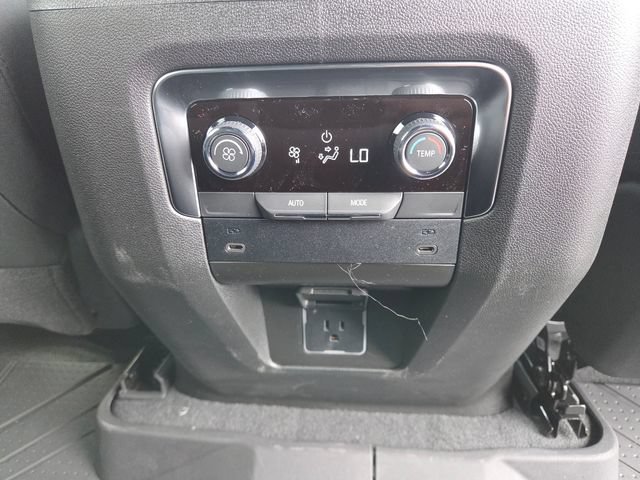 New 2026 Chevrolet Suburban LS w/ LS Custom Edition AWD/4WD image 14
